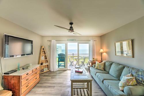 Airy Oceanfront Condo Beach Views and Pool Access! in North Topsail Beach, USA