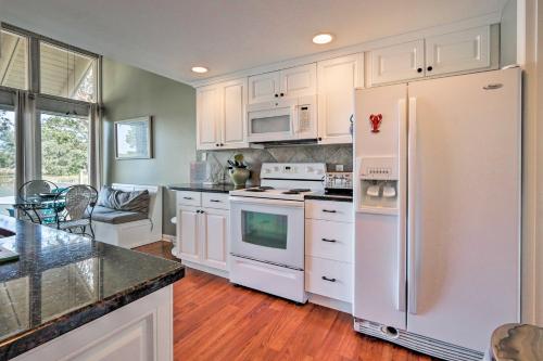 Water Views, Dock Access Hilton Head Resort Villa in 南灘