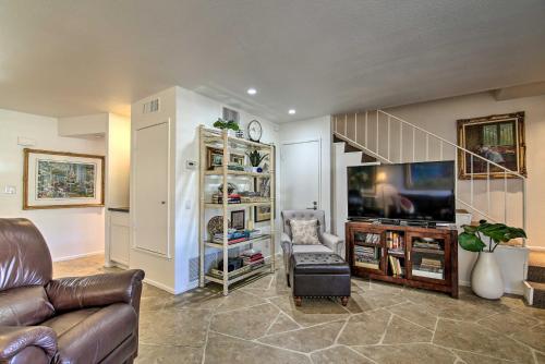 Palm Springs Paradise - Steps to Pool and Golfing! - image 9