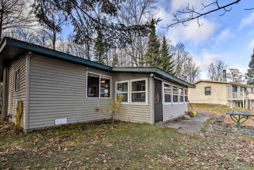 Lakefront Family Escape with Views, Dock, and Kayaks! in Hayward, USA