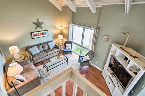 Water Views, Dock Access Hilton Head Resort Villa in 南灘