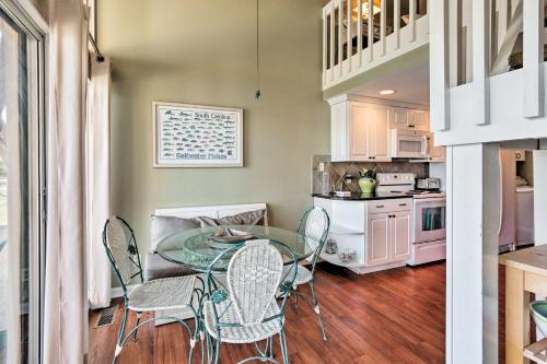 Water Views, Dock Access Hilton Head Resort Villa in 南灘