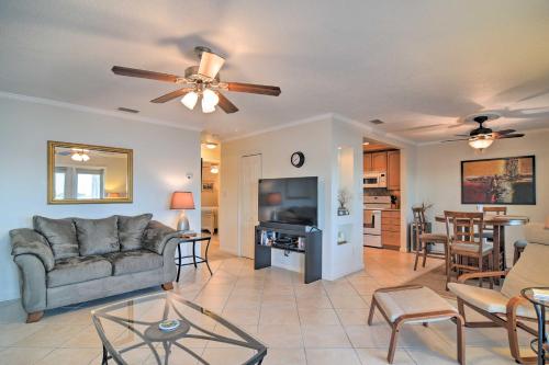 Bayfront Condo 3 Mi to Downtown St Petersburg in St Petersburg, USA