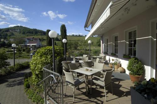 陽台/露台, 山莊酒店及餐廳 (Castell Hotel & Restaurant) in 萊斯惠勒