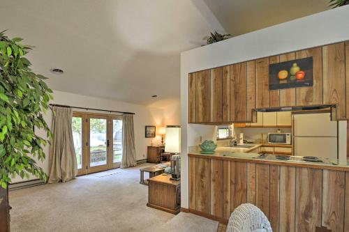 Quintessential Lake George House with BBQ and Fire Pit in West Branch, USA