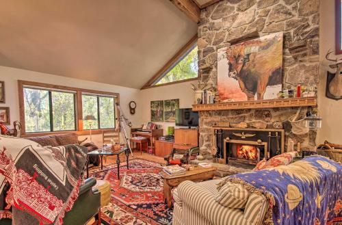Riverfront Getaway with Treehouse Kayaks and Deck! - main image