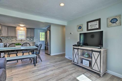 Updated Plymouth Home Less Than 2 Miles to Waterfront! in Plymouth, USA