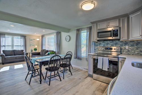 Updated Plymouth Home < 2 Miles To Waterfront! - Massachusetts