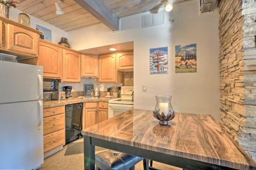 Ski Lovers Studio with Easy Pool and Hot Tub Access! Colorado
