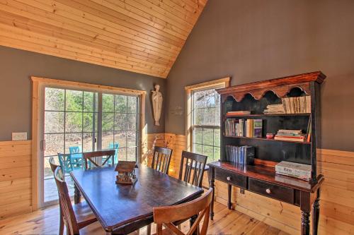 Updated Rural Retreat in New Haven Near Vineyards!