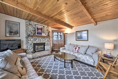 Puget Sound Home with Private Beach Access and Deck - image 2