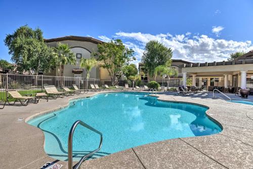 Mesa Condo with Private Patio and Grill Pool Access!