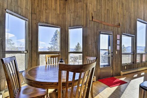 Panoramic Mountain-View Retreat with Hot Tub and Deck! in Tabernash