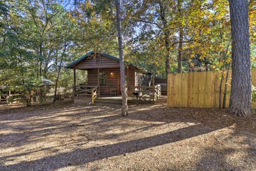 Cozy Cabin with Grill and Spa 4Mi to Broken Bow Lake! - image 6