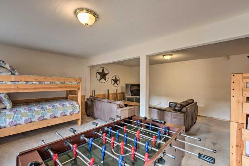 Spacious Mountain Retreat Less Than 2 Miles to Tahoe Skiing - image 5