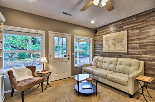 Cute & Cozy Pdx Area Townhouse: 31 Mi To Mt. Hood! - Sandy, OR