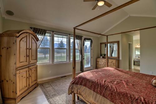 Glacier Park Getaway Surrounded by Mountain Lakes!