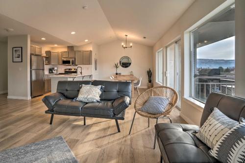Chic Chelan Condo with Balcony, Walk to Lake and Dtwn!, Chelan (zdjęcie 5)