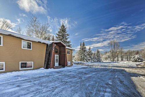 Black River Retreat 3 Mi to Powderhorn Mountain!