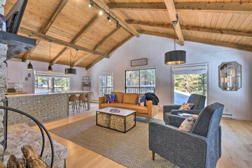 Angel Fire Cabin Less Than 3 Miles to Skiing, Golf and Lake in Angel Fire, USA