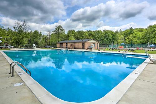 Spacious Home and Pool Access Walk to Lake and Beaches! - main image