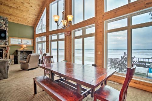 Hike and Ski! Family-Friendly Lake Mitchell Oasis in Cadillac (MI)