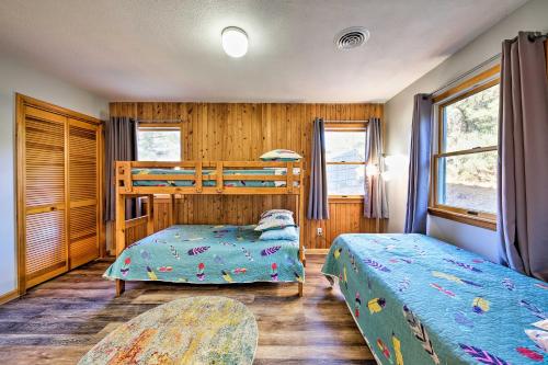 Southern Shores Family Home Less Than 1 Mile to Beach