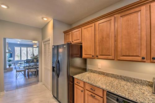 Lake Keowee Resort Condo Pool Beach Golf Access - image 9