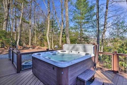 Rustic Courage Cabin with Mountain and River View - image 31