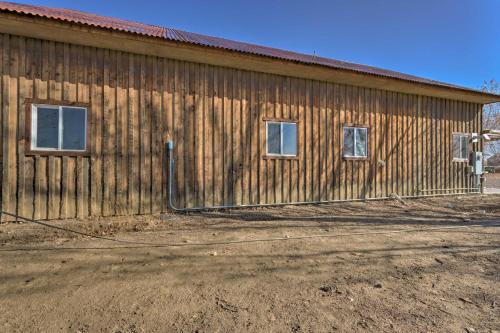 Rustic Studio on Working Cattle Ranch in Olathe! - image 8