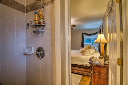 Modern Creekside Home with Easy Dtwn Denver Access! - image 8