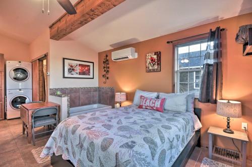 Cute Studio Abode - Steps to Long Beach Boardwalk!