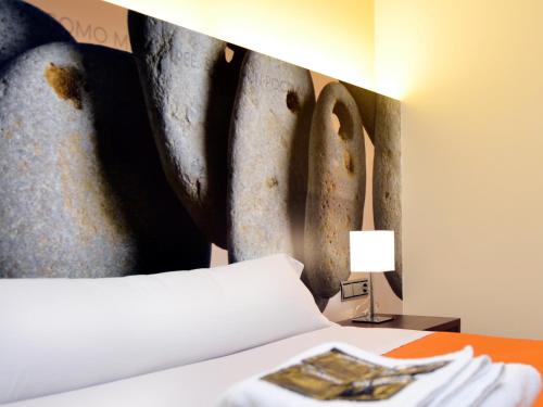 Hostal Bajo La Muralla