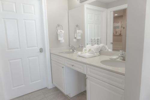 Boardwalk Beach Resort by Panhandle Getaways