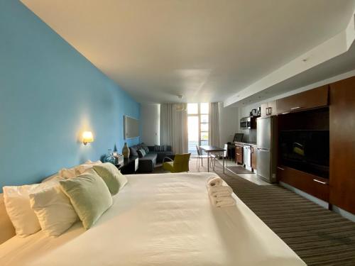 Congress by Design Suites Miami - image 4