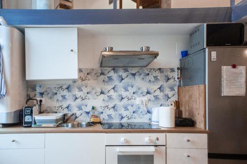 Stylish Apartment with Castle View & Free Parking, Lubiana (foto 10)