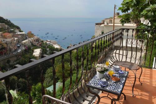 Gema Suites Room Type - Holiday Home