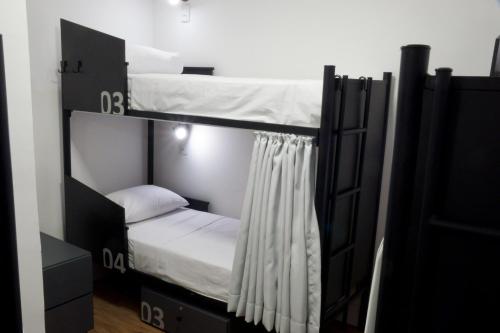 1 bunk bed