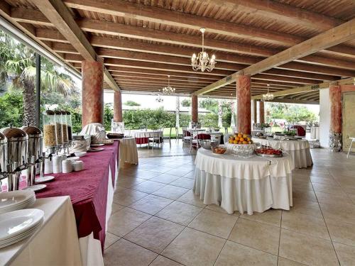 Hotel Garden - image 13