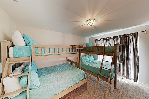 New Listing! Oceano Getaway - Walk to Beach! home - image 3