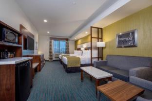 Best Western Plus Gardena Inn & Suites