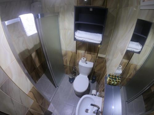 Exporoyal Hotel - image 11