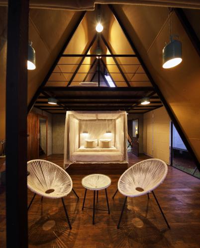 숙소 외관, Kottawatta River Bank Resort in 우다왈라위