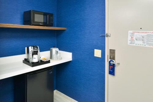 Holiday Inn Express Los Angeles Downtown West an IHG Hotel - image 6