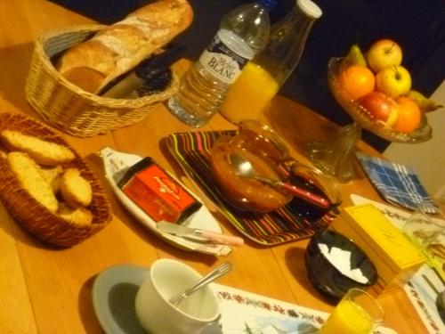 HOME DETENTE AIX chambre d'hôte Brison-Saint-Innocent