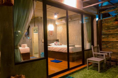 Baan Tubkaek Hotel in Tub Kaek Beach