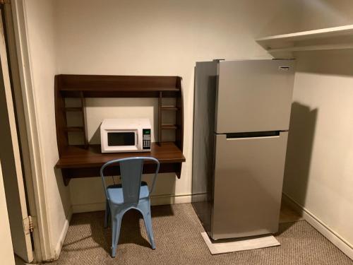 大号床间 (queen room)