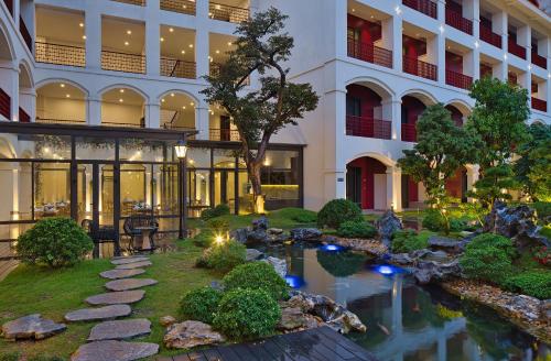 Garden, Senna Hue Hotel in Hue