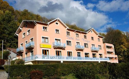 Logis Hotel-Restaurant Perle Des Vosges - 출입구