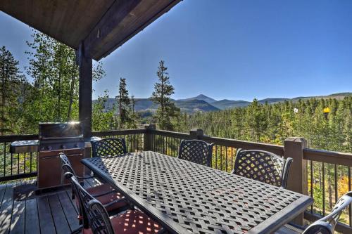 Mountain Retreat with Hot Tub and Game Room! in Breckenridge, USA